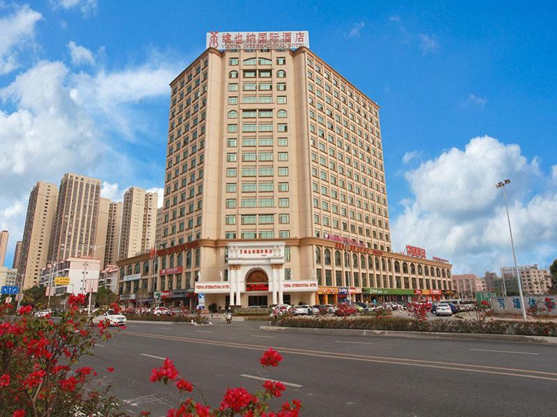Vienna International Hotel Guigang Hecheng Road מראה חיצוני תמונה